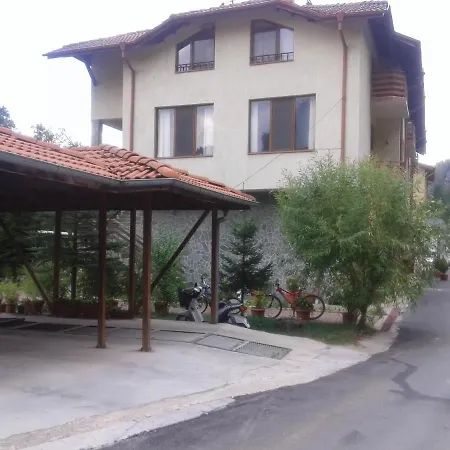 Семеен Хотел Викторио